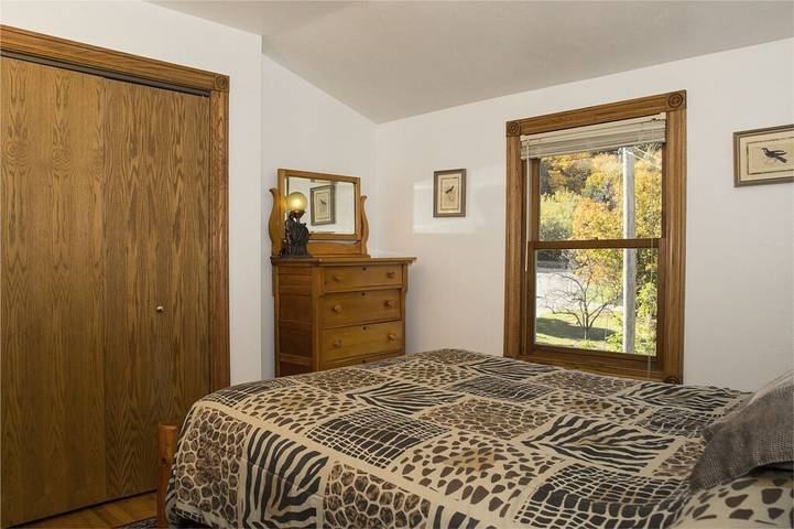 Vacation rental for 6 people, with yard and pool as well as terrace in Door County