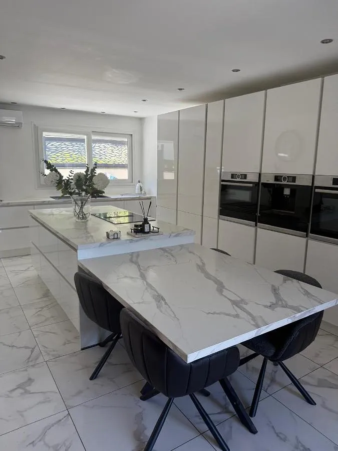 Villa pour 7 personnes, avec jardin - 1