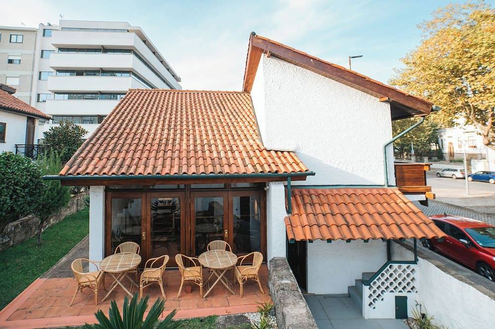 Casa vacanza a Costa Verde a partire da 437€ a notte