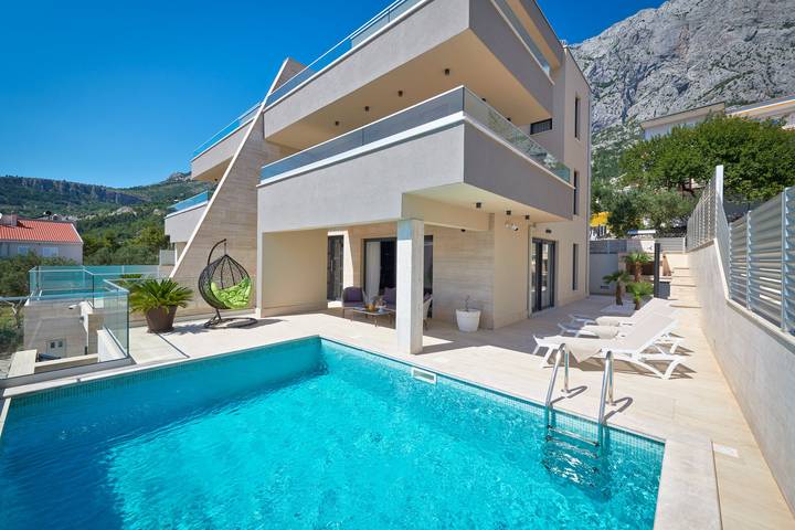 Villa pour 12 personnes, avec sauna ainsi que balcon/terrasse et terrasse à Makarska - 4