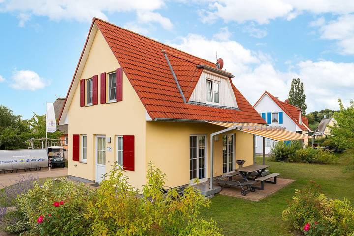 Ferienhaus für 8 Personen, mit Terrasse und Garten sowie Sauna, kinderfreundlich in der Wohlenberger Wiek
