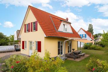 Ferienhaus für 8 Personen, mit Terrasse und Garten sowie Sauna, kinderfreundlich in Mecklenburg-Vorpommern