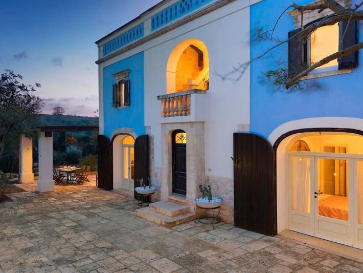 Casa vacanza per 10 persone, con Balcone e Idromassaggio nonché Terrazza e Giardino a Certosa