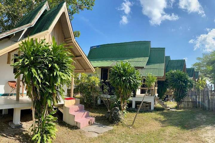 Location de vacances pour 2 personnes, avec terrasse, animaux acceptés dans Thongsala - 2