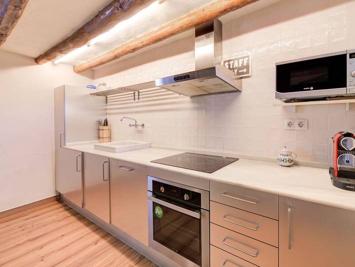 Location de vacances pour 7 personnes, avec terrasse ainsi que piscine et jardin, adapté aux familles dans Aragon (Espagne) - 4