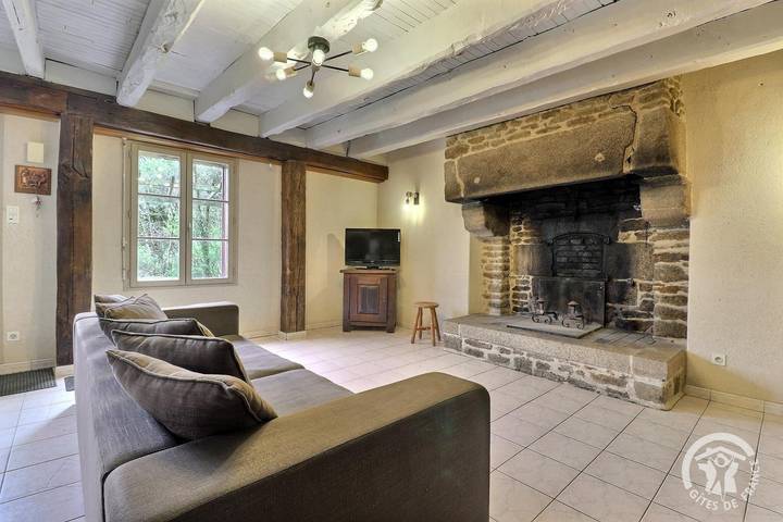 Gîte pour 8 personnes, avec jardin et vue à Mellé (Brittany) - 4