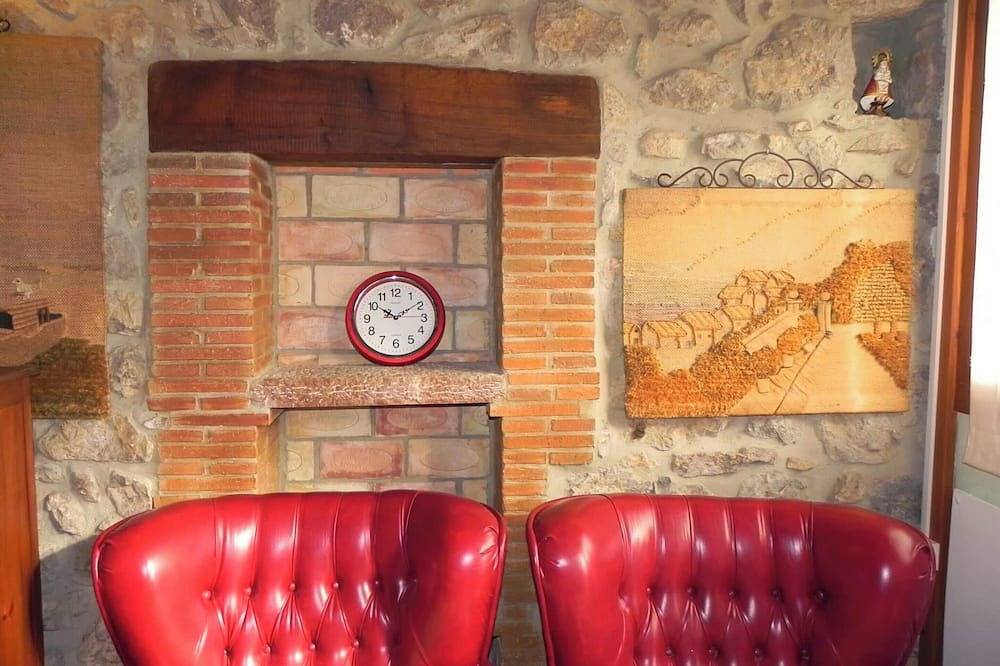 Entire apartment, Homerez - Apartment in Llanes, mountain view. in Llanes, Costa Verde (Spain)