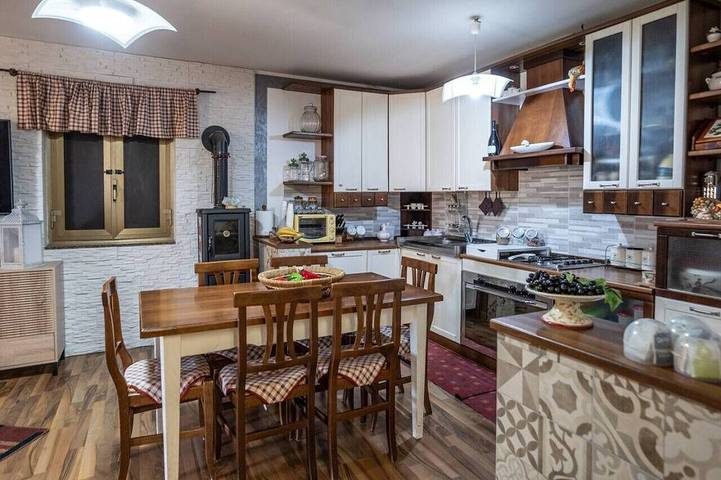 Ferienhaus für 5 Personen, mit Balkon und Garten