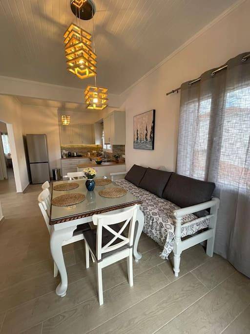 Holiday rental for 4 people, with view and balcony, child-friendly in Spetses