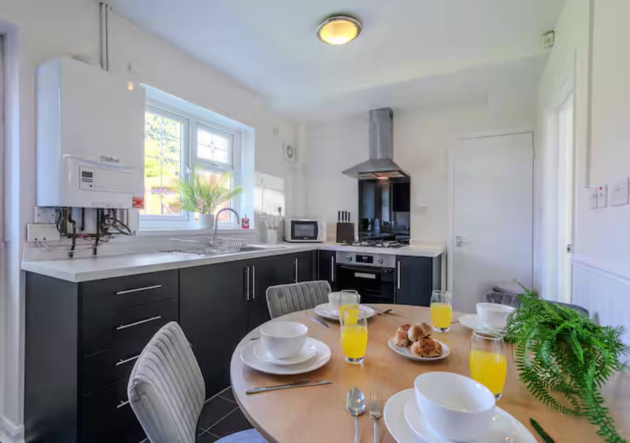 Peaceful Nottingham Home | Garden & Parking - Pass the Keys in Nottingham, East Midlands
