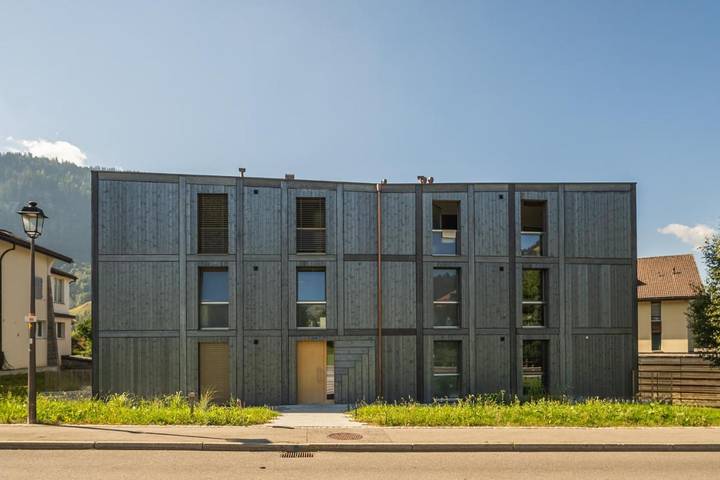 Ferienwohnung für 4 Personen, mit Seeblick und Terrasse sowie Pool und Ausblick in Kanton Freiburg - 2
