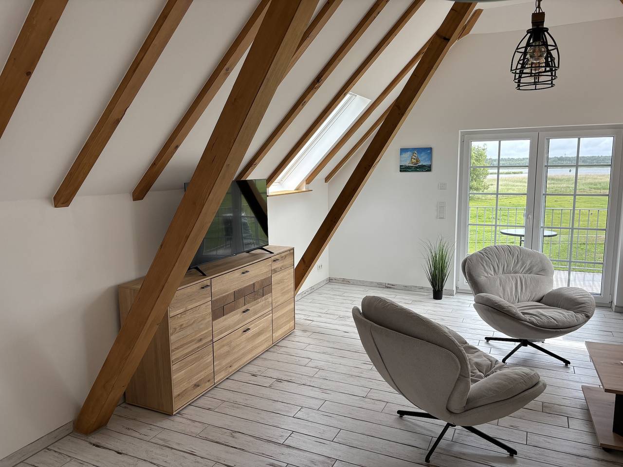 Ganze Wohnung, Apartment „Haus Peenestrom“ mit Meerblick, privatem Garten und Wlan in Kröslin, Usedomer Norden