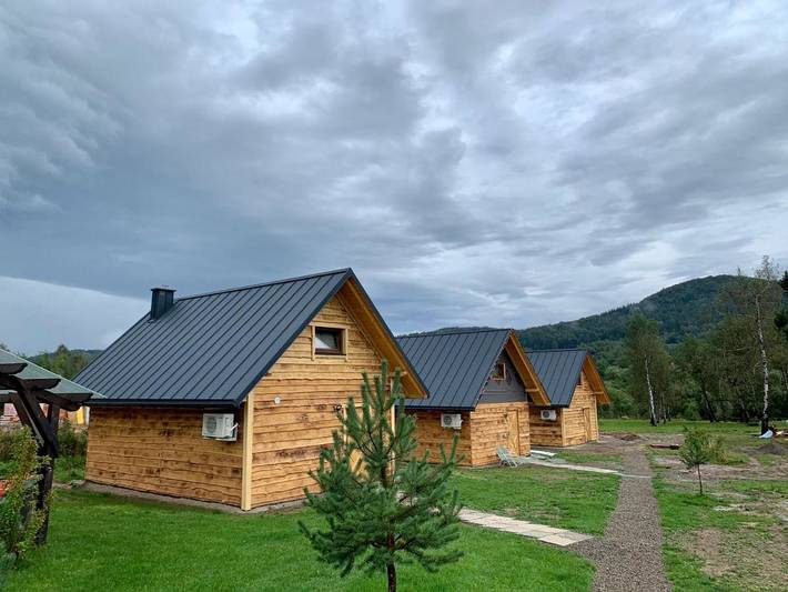 Domek letniskowy dla 4 osób, z Jacuzzi i Taras oraz Ogród i Sauna w Beskidy