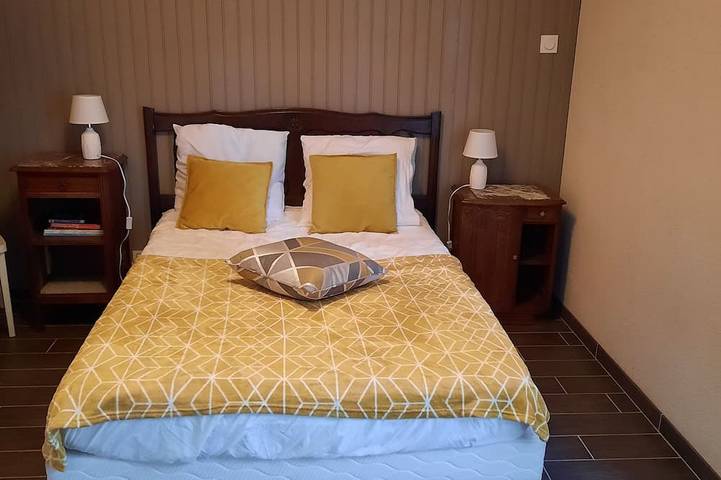 Location de vacances pour 4 personnes, avec jardin à Clécy - 2