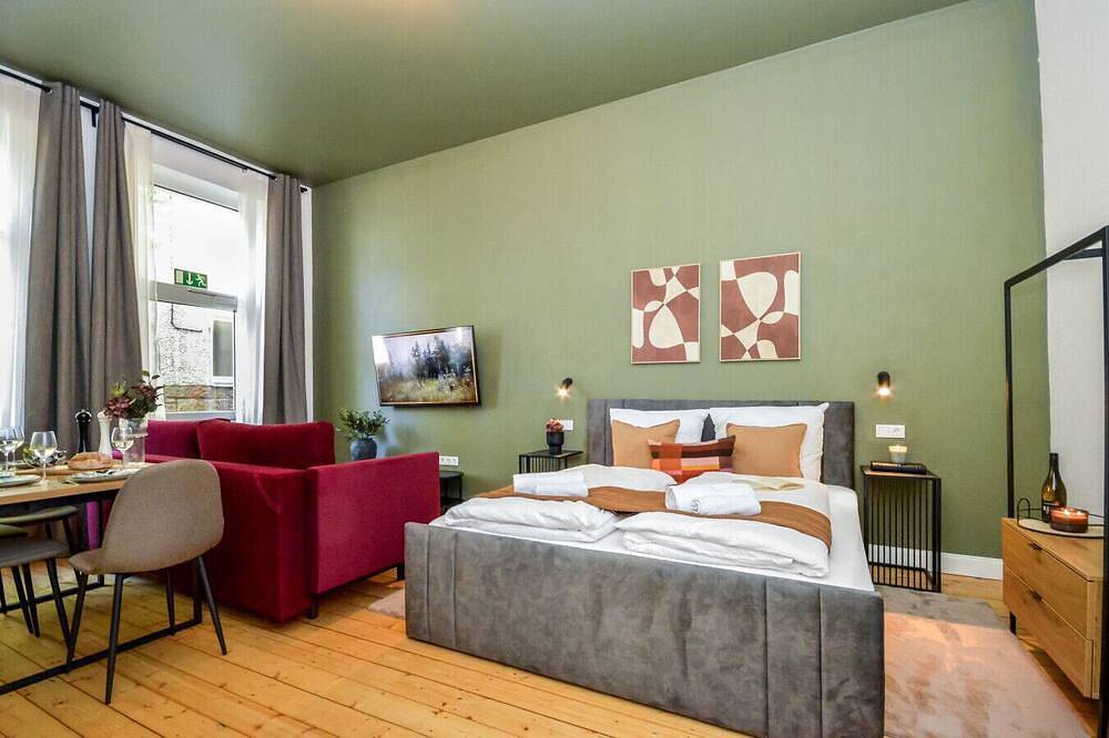 Apartamento entero, Luxurious penthouse | roof terrace/massage chair * Em-Apartments Deutschland in Bielefeld, Renania del Norte-Westfalia