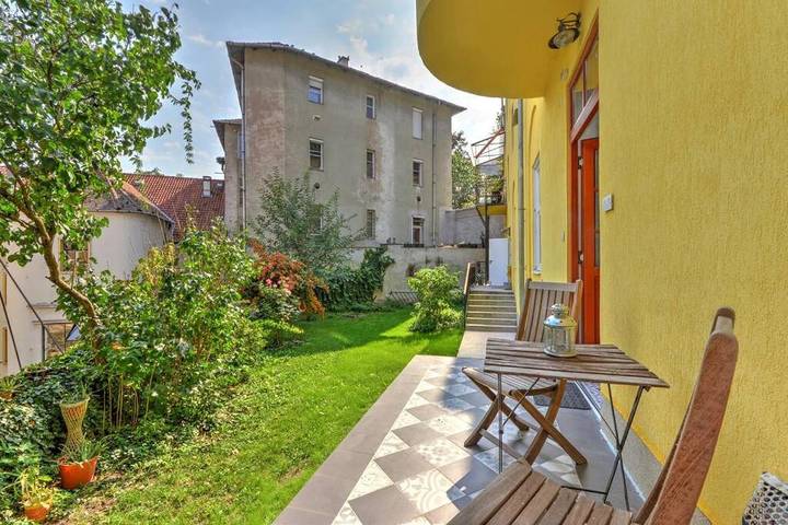 Vakantiehuis voor 2 personen, met terras en tuin in Boedapest