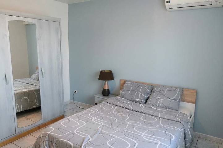 Location de vacances pour 7 personnes, avec terrasse à Maraussan - 2