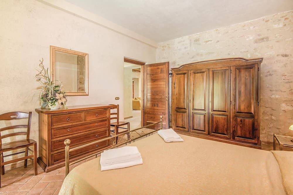 Gorgeous home in Stroncone Tr in Stroncone, Terni Province