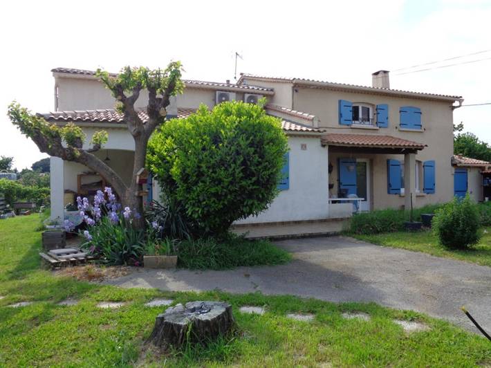 Appartement de vacances pour 4 personnes, avec jardin et terrasse