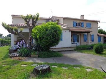 Gîte pour 4 personnes, avec terrasse et jardin à Alès
