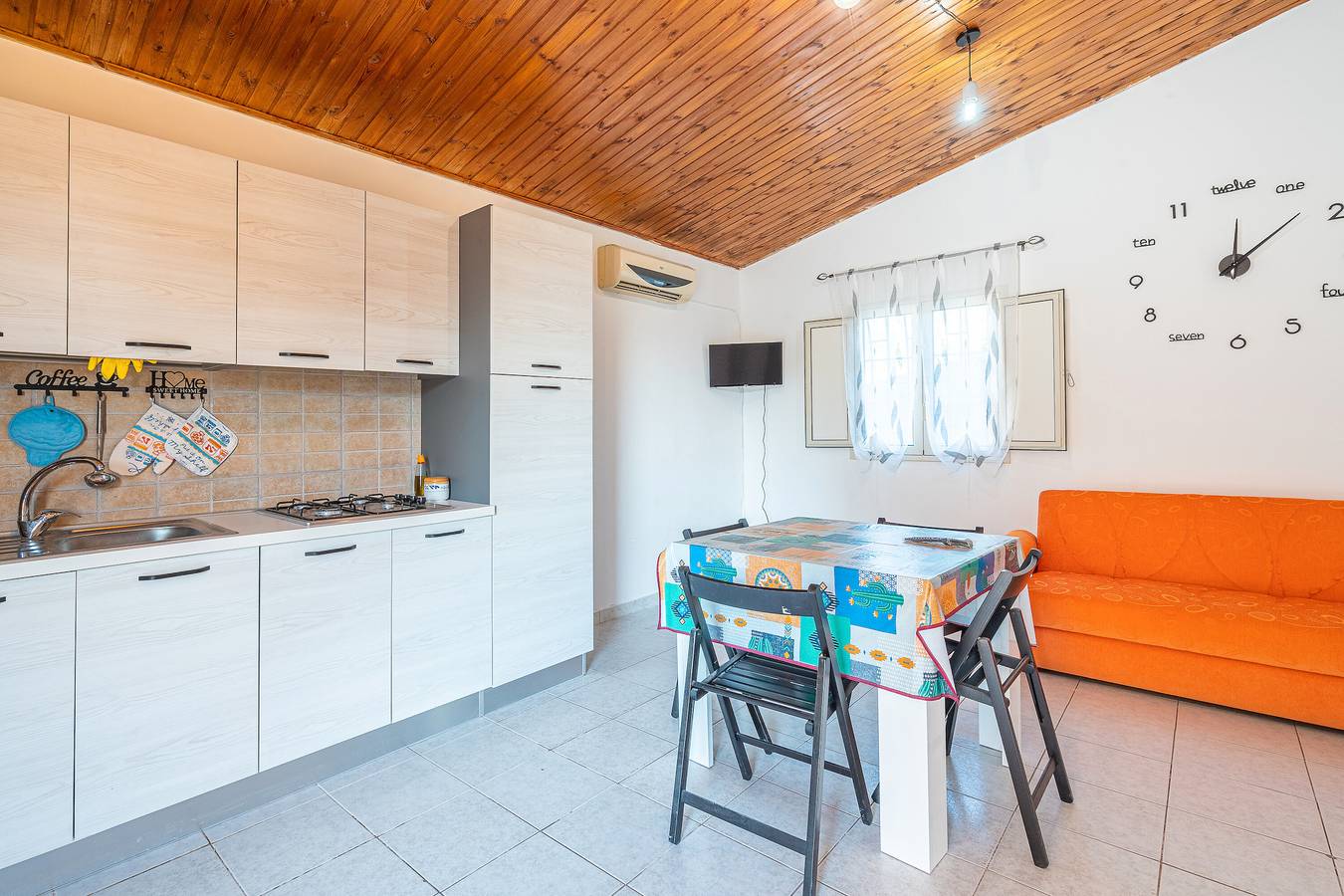 Villa 'Plemmirium Ondosum' mit privater Terrasse, Wlan und Klimaanlage in Syrakus, Syrakus Provinz