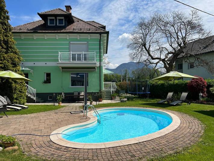 Ferienwohnung für 4 Personen, mit Ausblick und Garten sowie Pool - 1