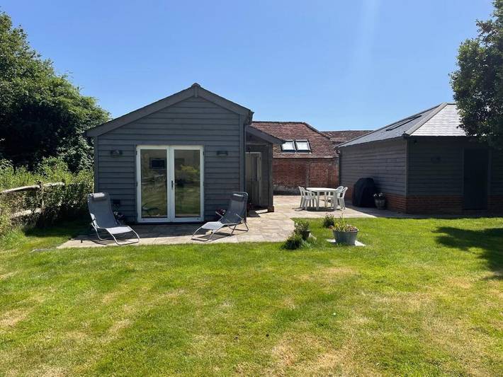 Appartement de vacances pour 3 personnes, avec vue ainsi que jardin et piscine - 1