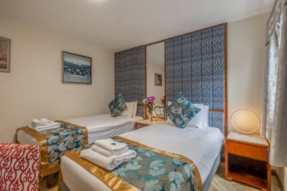 Scenic Highland Escape with Mountain Views & Outdoor Adventures in Nevis Range, Fort William