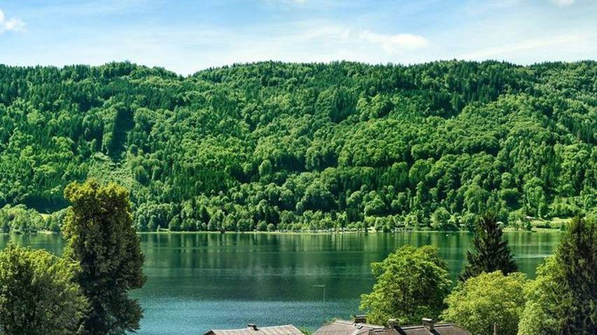 Ferienwohnung für 6 Personen, mit Balkon am Ossiacher See