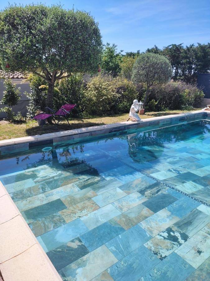 Appartement de vacances pour 2 personnes, avec Terrasse ainsi que Jardin et Piscine