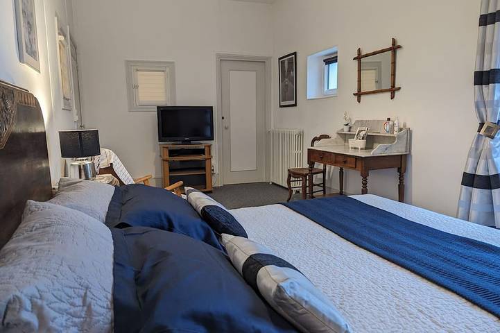 Familienhaus renoviert: 3 Schlafzimmer, Hof, nahe Fontainebleau & Paris, ideal für Wanderungen in La Neuville-sur-Essonne, Pithiviers und Umgebung