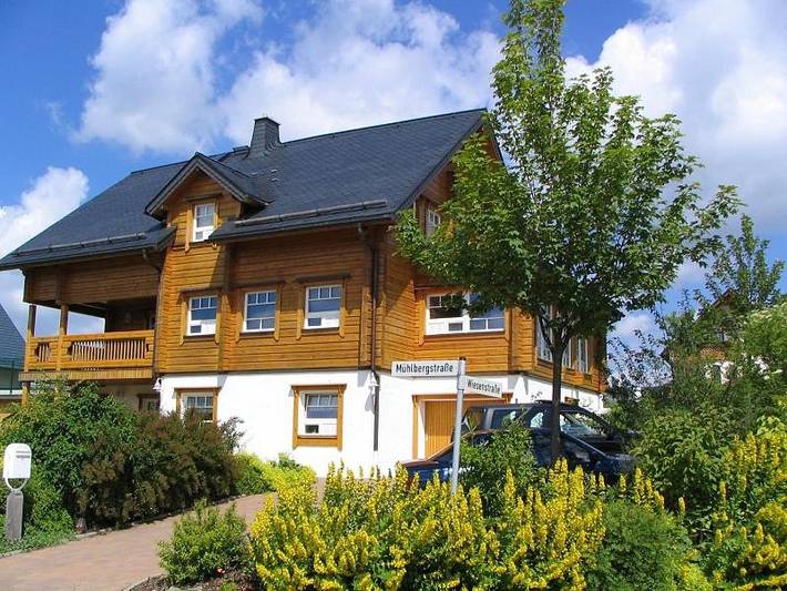 Ferienhaus für 10 Personen, mit Sauna und Whirlpool sowie Garten im Erzgebirge - 3