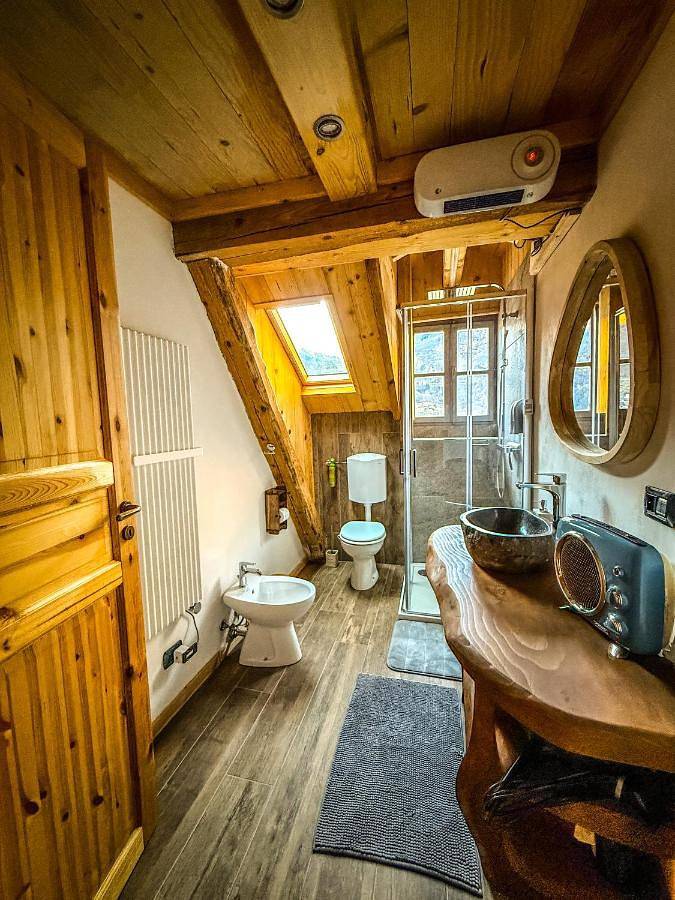 Gîte pour 5 personnes, avec Balcon et Terrasse ainsi que Jardin et Vue dans Alpe Devero - 2