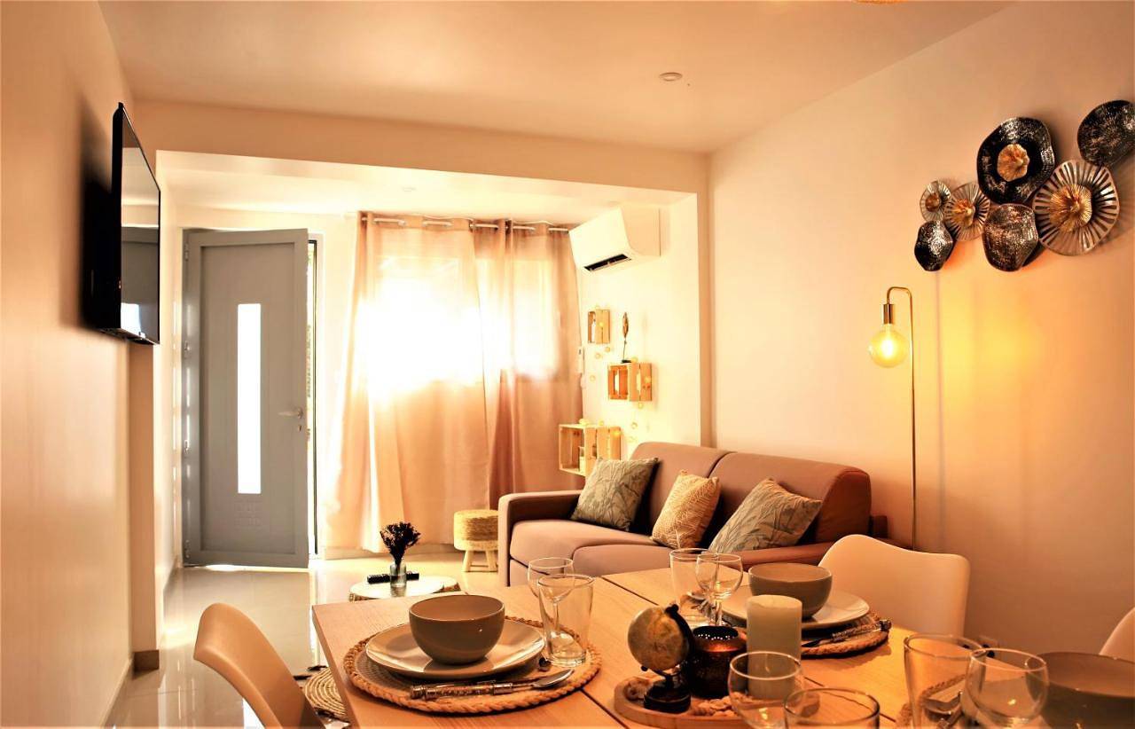 Appartement entier, Two-Bedroom Apartment in Nogaro, Gers
