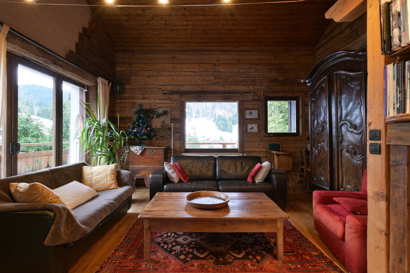 Chalet 'Montagne Nahe Skipiste' mit Bergblick, Gemeinschaftsterrasse und Wlan in La Clusaz, Annecy und Umgebung