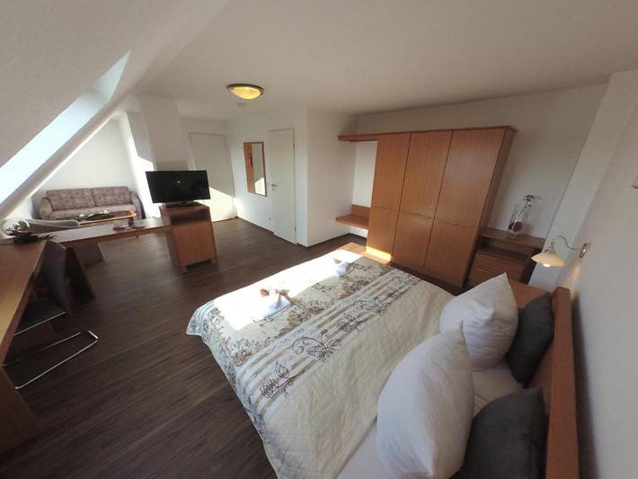 Hotel für 3 Personen, mit Terrasse und Garten in Mönchengladbach - 3