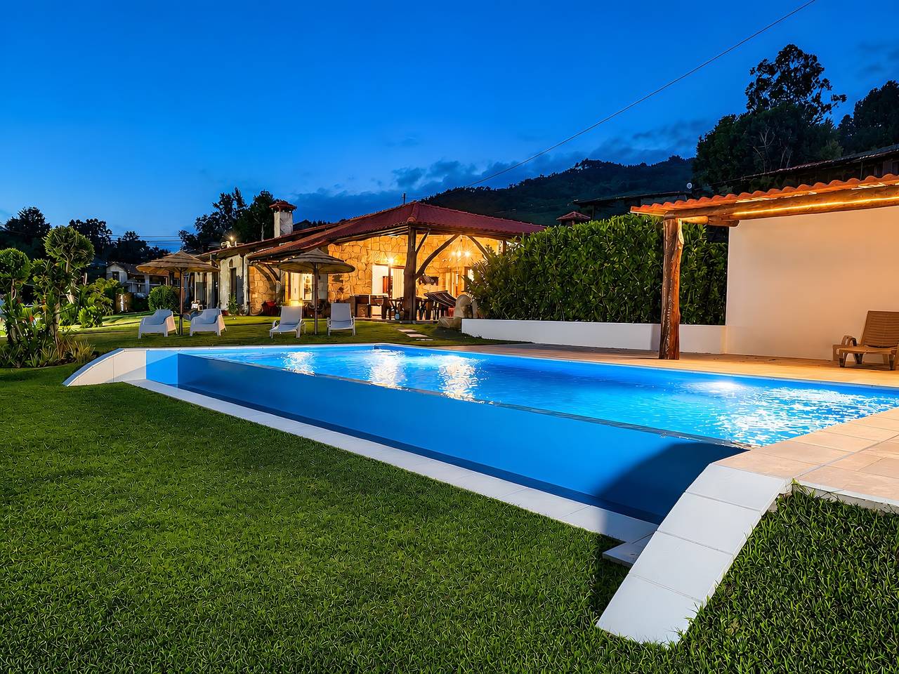 Ferienhaus 'Refúgio Da Nelinha' mit privatem Pool, Terrasse und Wlan in Rio Caldo, Gerês