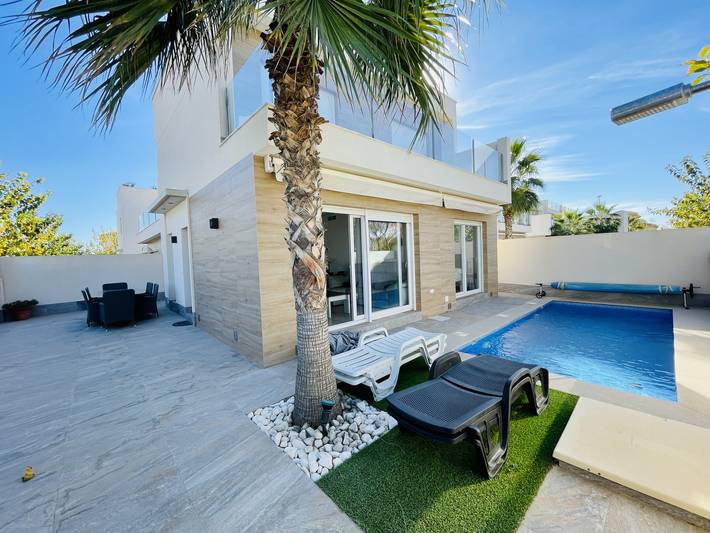Casa de vacaciones para 6 personas, con Terraza en Pilar de la Horadada