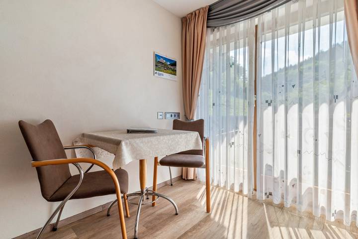 Ferienwohnung für 2 Personen, mit Balkon in Bad Peterstal-Griesbach - 4