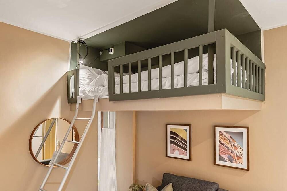 Ganze Wohnung, Historic Gem | 2 Mins to University & Park in Bergenhus, Bergen