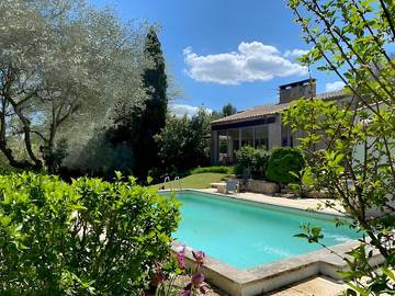 Cottage pour 8 personnes, avec jardin ainsi que piscine et terrasse, animaux acceptés à Saint-Romain-en-Viennois