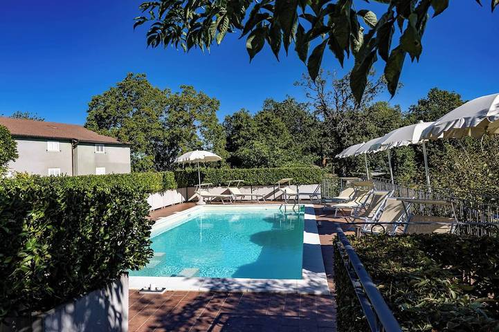 Ferienwohnung für 2 Personen, mit Garten und Pool