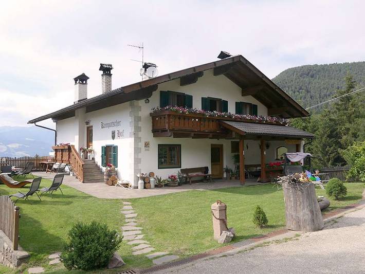 Ganze Wohnung, Apartment „Kompatscherhof Moritz“ mit Bergblick, Balkon und Wlan in San Michele (Kastelruth), Kastelruth