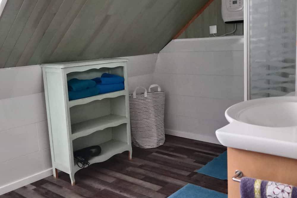 Apartamento entero, Nice apartment in the center of Châteauneuf du Faou in Châteauneuf-du-Faou, Châteaulin und Umgebung