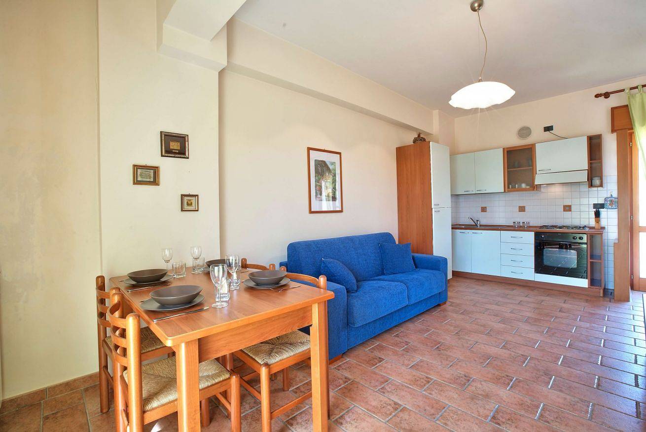 Appartamento intero, Conchiglia - mansarda bilocale con terrazzo vista città in Capo d'Orlando, Provincia di Messina