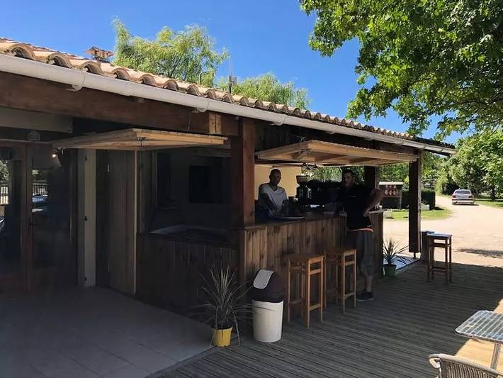 Wohnwagen für 4 Personen, mit Terrasse und Pool in Grayan-et-l'Hôpital - 4