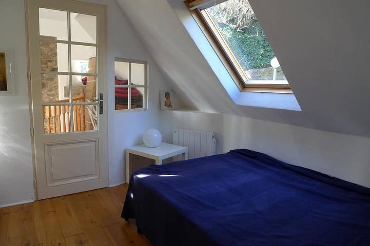 Location de vacances pour 6 personnes, avec terrasse et jardin à Trédarzec - 4