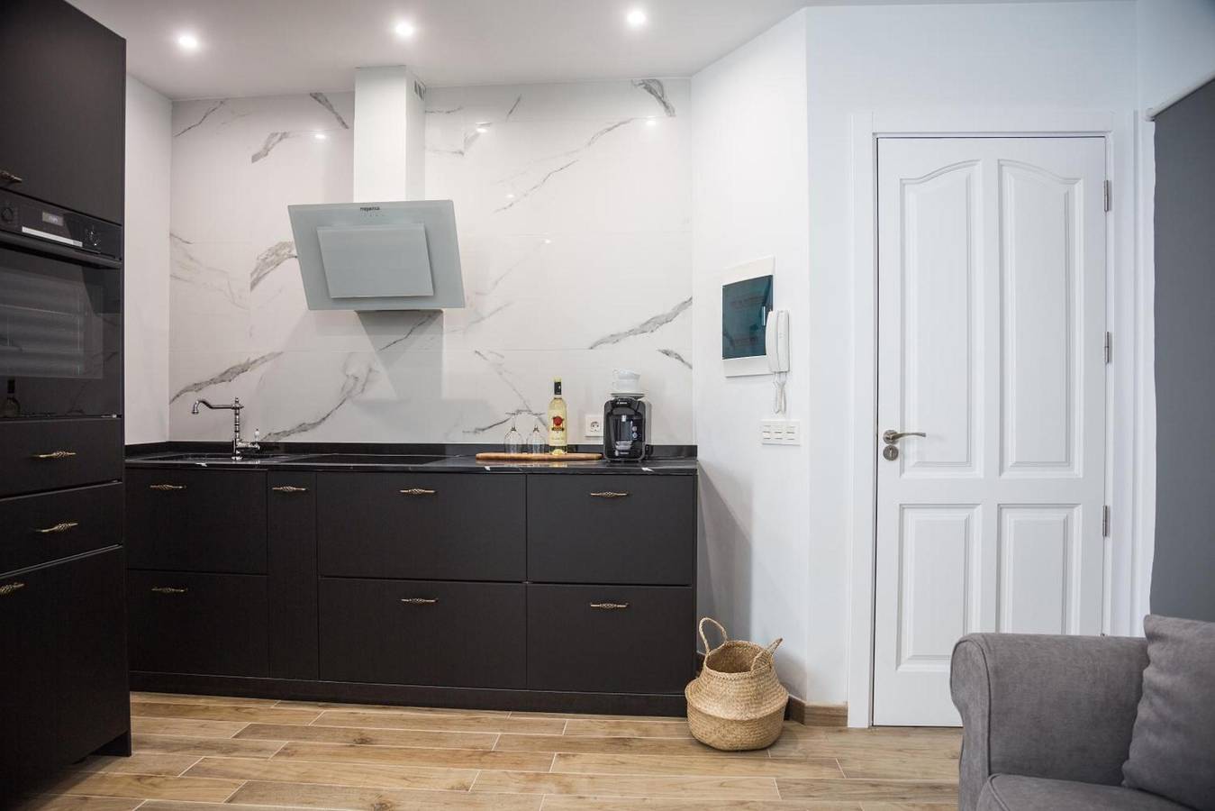 Entire apartment, Vacation 'Tierra Y Mar 2' with Wi-Fi and Air Conditioning in Playa del Reducto, Arrecife
