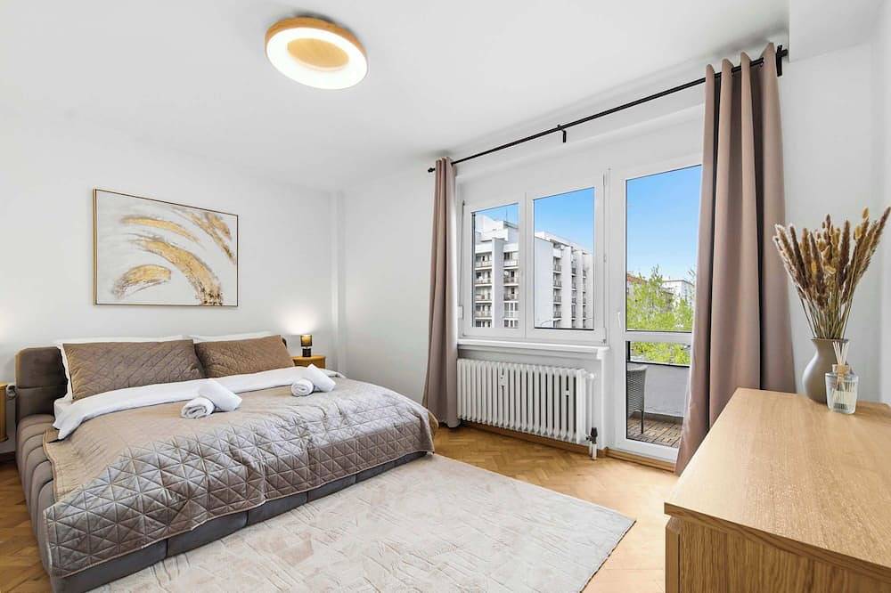 Appartement entier, Central Brightside Suites -  Up to 6 guests in Bratislava, Région de Bratislava
