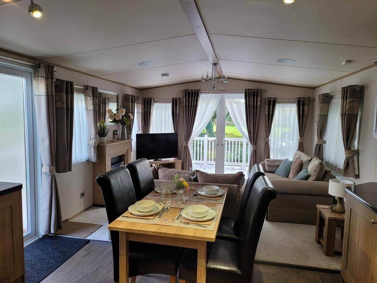 Mobile Home in Hampshire